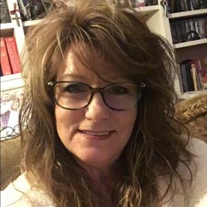 Meet your Posher, Wendy